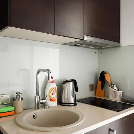 Apartment & Cheap And Free Parking *