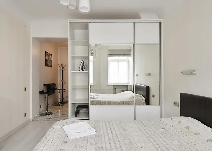 & Cheap And Free Parking Apartment