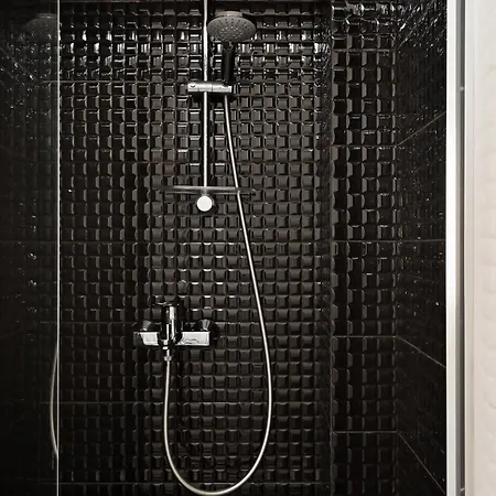 & Cheap And Free Parking *